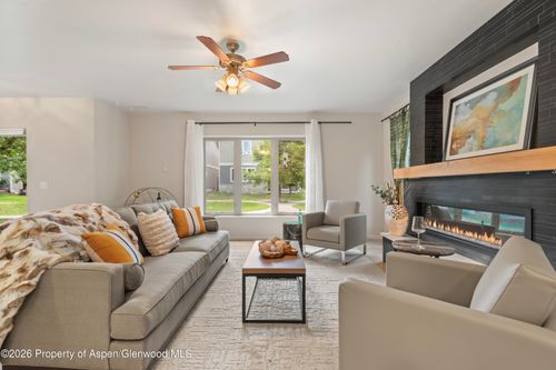310 Linden Cir, Carbondale, CO, 81623-4729 | Card Image
