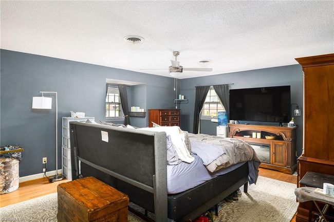 2021 Sunnybrook Dr, House other with 5 bedrooms, 3 bathrooms and null parking in Burlington NC | Image 38