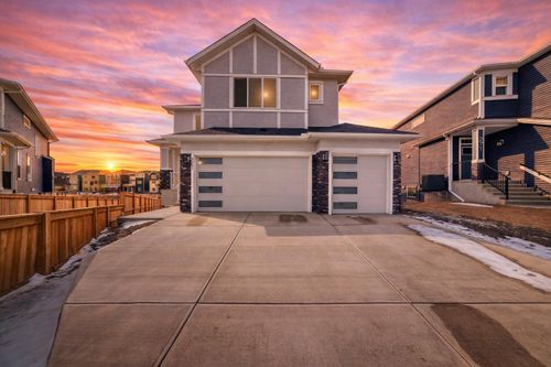 267 Chelsea Heath, Chestermere, AB, T1X2N4 | Card Image