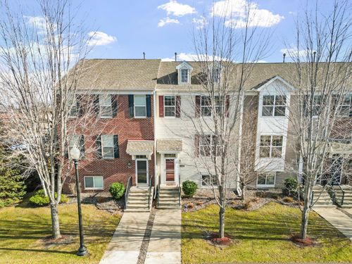 7640 Zane Ave N, Brooklyn Park, MN, 55443-3151 | Card Image