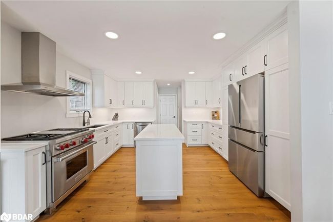 38 Willow Dr, House other with 5 bedrooms, 3 bathrooms and 8 parking in Tiny ON | Image 14