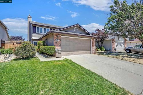 466 Azores Cir, Bay Point, CA, 94565-3033 | Card Image