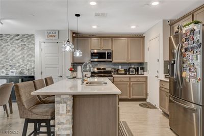 329 Brockbank Place, Townhouse with 3 bedrooms, 2 bathrooms and null parking in Henderson NV | Image 3