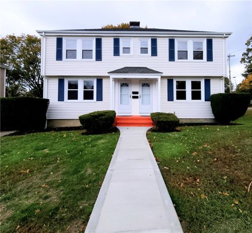 1 Shangri La Ln, Middletown, RI, 02842-5437 | Card Image