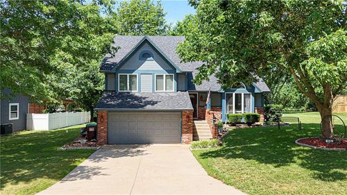 1645 E Timber Ridge Dr, Sedalia, MO, 65301-8956 | Card Image