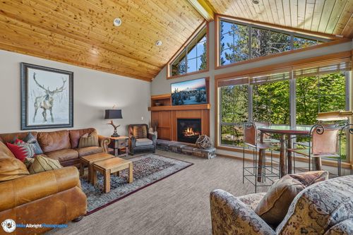 13-57163 Fremont Dr, Sunriver, OR, 97707-3045 | Card Image