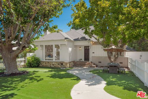 4712 Burnet Ave, Sherman Oaks, CA, 91403-2413 | Card Image