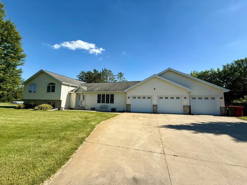 3008 Pinewood Ln Ne, Alexandria, MN, 56308-4673 | Card Image