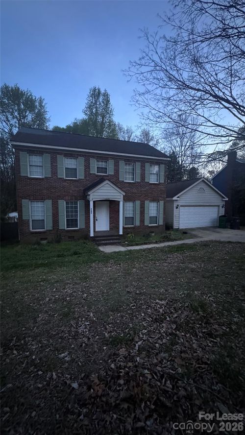 2206 Killarney Pl, Charlotte, NC, 28262-9177 | Card Image