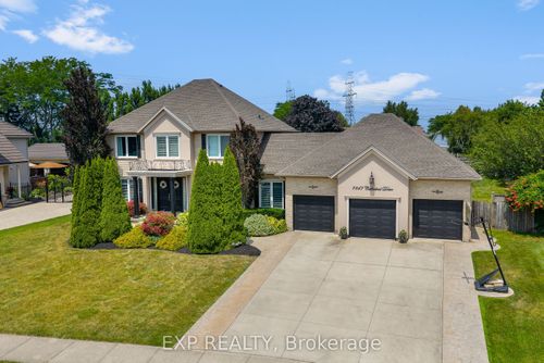 7847 Cathedral Dr, Niagara Falls, ON, L2H2Z3 | Card Image