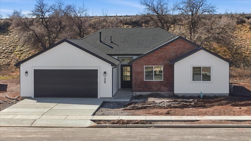 233 W 1470 S, Tremonton, UT, 84337 | Card Image