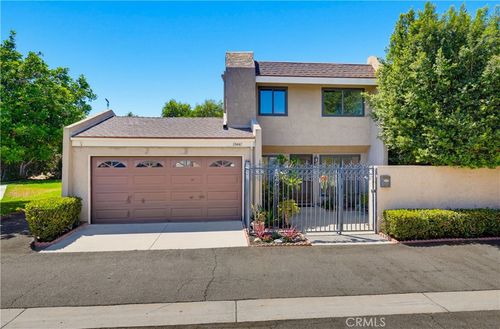 10441 Lee Way, Stanton, CA, 90680 | Card Image