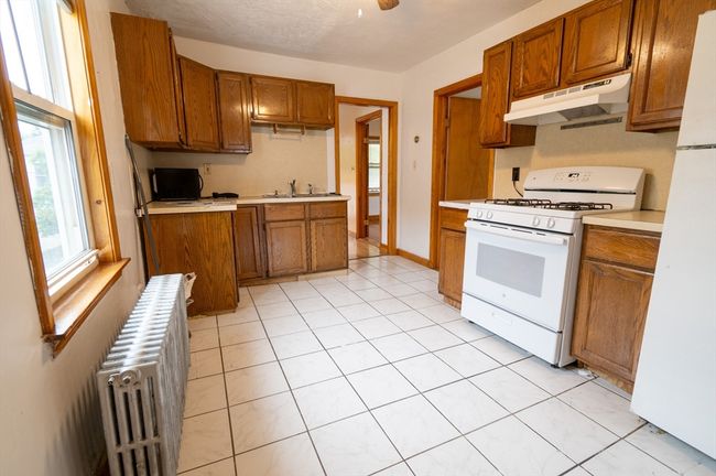 2 - 158 Main St, Condo with 3 bedrooms, 1 bathrooms and null parking in Quincy MA | Image 14