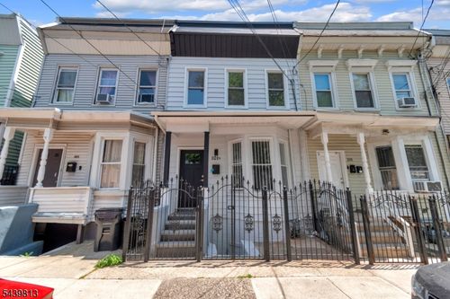 101 Garside St, Newark, NJ, 07104-4987 | Card Image