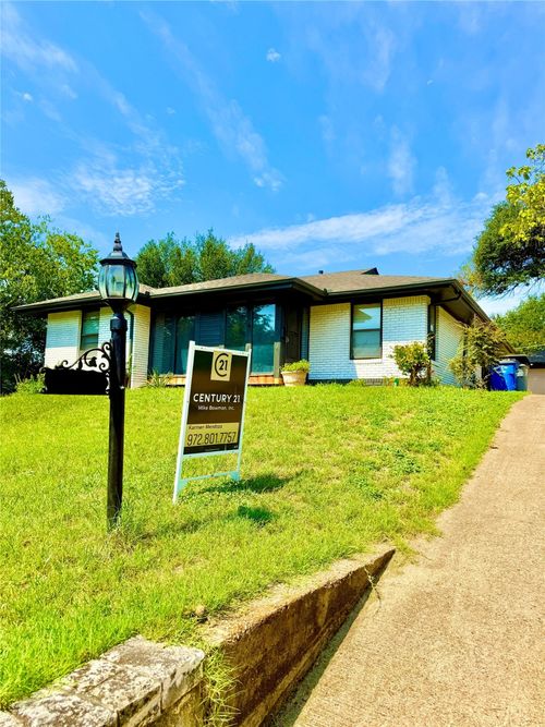 3023 Lasca St, Dallas, TX, 75227-6255 | Card Image