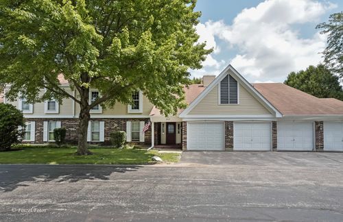 3-860 Chasefield Ln, Crystal Lake, IL, 60014-8466 | Card Image