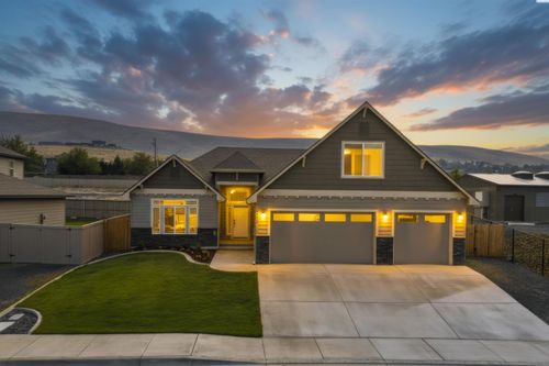 4272 S Anderson Pl, Kennewick, WA, 99338 | Card Image