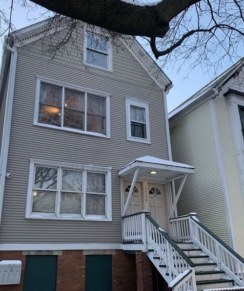 2f-2526 N Wayne Avenue N, Chicago, IL, 60614 | Card Image