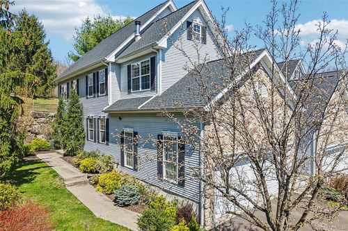 183 Woodlands Dr, Tuxedo Park, NY, 10987-4803 | Card Image