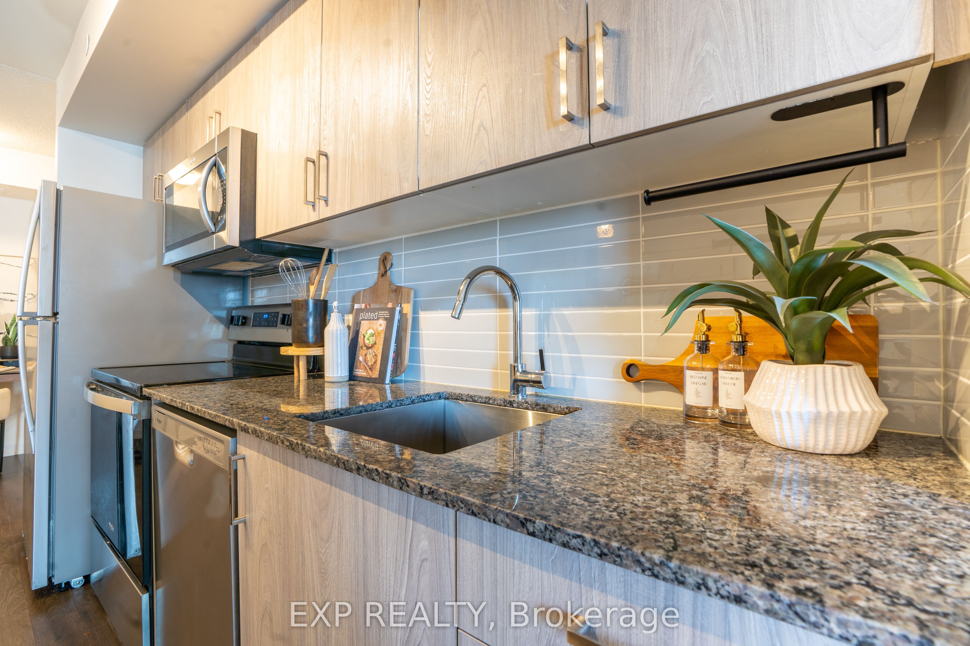 Residential in Toronto E09 4