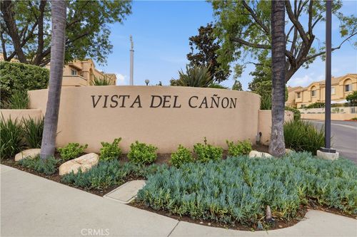 b-18832 Vista Del Canon, Newhall, CA, 91321-2292 | Card Image