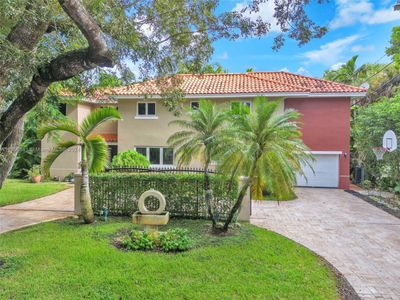 1543 Dorado Ave, House other with 3 bedrooms, 3 bathrooms and null parking in Coral Gables FL | Image 1