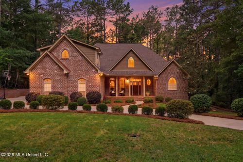 97 Crystal Creek, Hattiesburg, MS, 39402 | Card Image