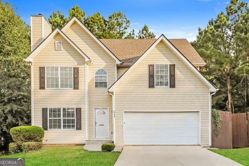 6738 Merrywood Dr, Fairburn, GA, 30213-7105 | Card Image
