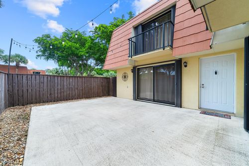 702 Buttonwood Ln, Boynton Beach, FL, 33436-7114 | Card Image