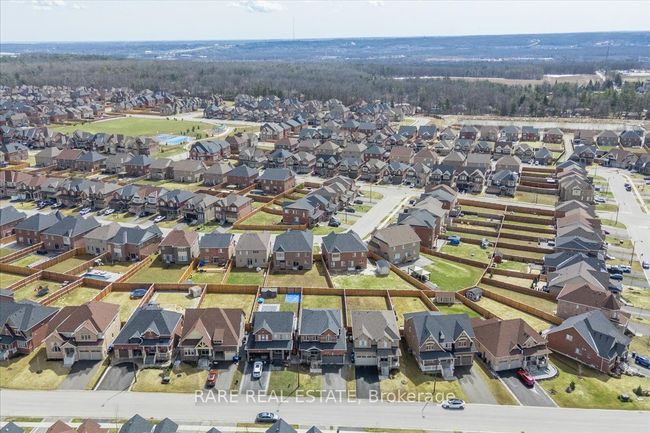 82 Rugman Cres, House other with 4 bedrooms, 4 bathrooms and 4 parking in Springwater ON | Image 47