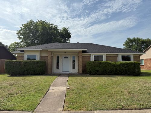 206 E Ridgegate Dr, Garland, TX, 75040-3582 | Card Image