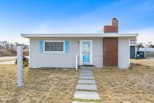 4 Freeman Ave, Sandwich, MA, 02563-1935 | Card Image