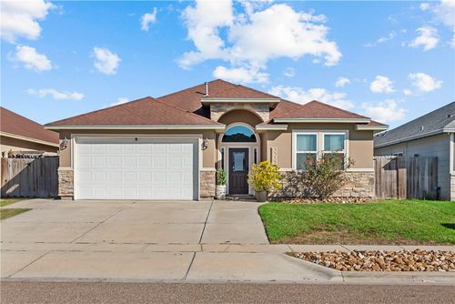 3818 Woodhouse Ln, Corpus Christi, TX, 78414-4414 | Card Image