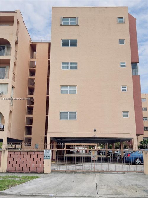 apt-1219-440 E 23rd St, Hialeah, FL, 33013-3940 | Card Image