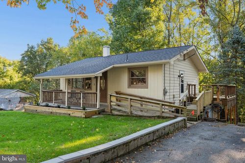 1533 Brown Road, KNOXVILLE, MD, 21758 | Card Image