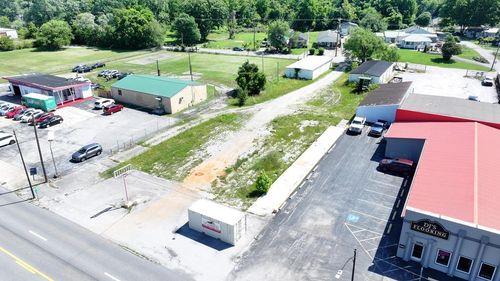 2332(4) Fort Campbell Blvd, Hopkinsville, KY, 42240-4667 | Card Image