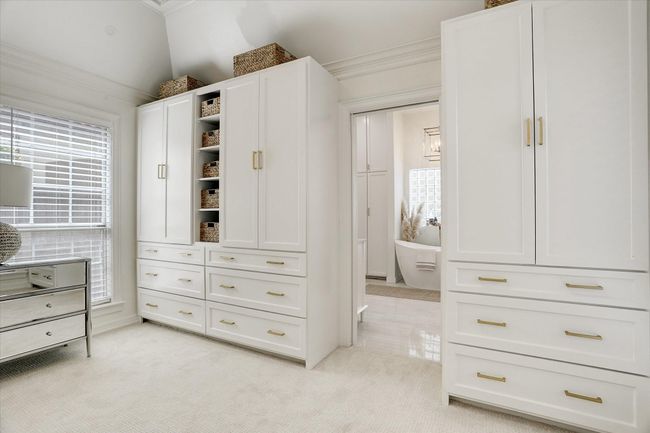 5411 Pine St, House other with 5 bedrooms, 5 bathrooms and 3 parking in Bellaire TX | Image 33