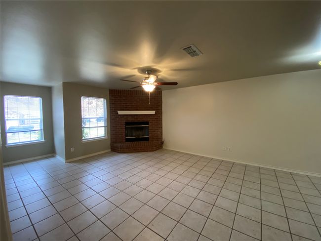 3241 Lexington Dr, Home with 2 bedrooms, 2 bathrooms and null parking in Tyler TX | Image 6