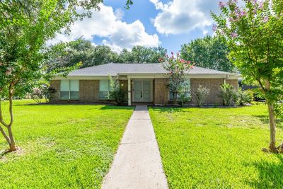 990 Chatwood Dr, House other with 3 bedrooms, 2 bathrooms and null parking in Beaumont TX | Image 1