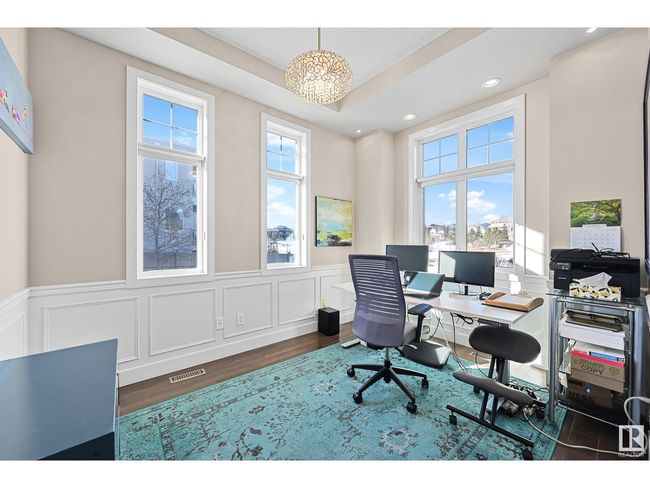 7570 May Common Nw, Home with 3 bedrooms, 3 bathrooms and 3 parking in Edmonton AB | Image 4