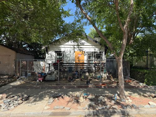 313 S C St, Exeter, CA, 93221-1820 | Card Image