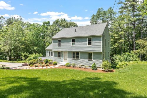 10 Buttonwood Dr, Hollis, NH, 03049-6214 | Card Image