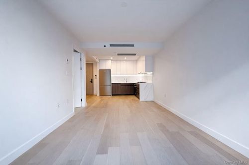 apt-324-14449 Northern Blvd, Flushing, NY, 11354-4679 | Card Image