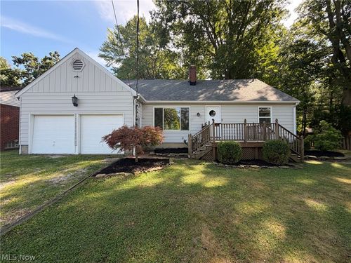 29352 Waldensa Ave, Wickliffe, OH, 44092-2059 | Card Image