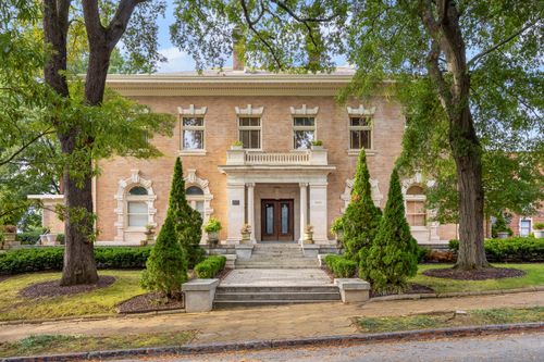 900 Vine St, Chattanooga, TN, 37403-2341 | Card Image