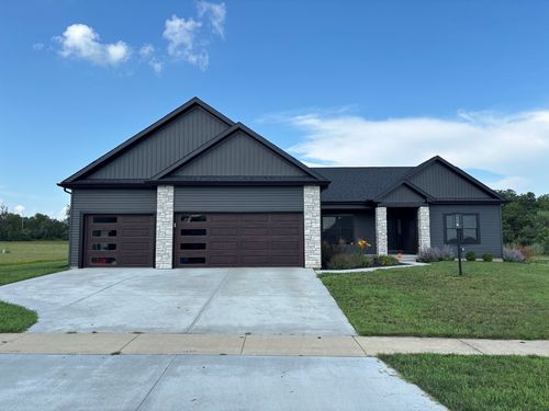 606 Beacon Hill Cir, Urbana, IL, 61802 | Card Image