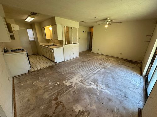 6415 Cinnamon Oaks Dr, Dallas, TX, 75241-5919 | Card Image