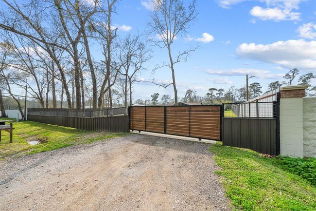 29519 W Hawthorne Dr, House other with 3 bedrooms, 2 bathrooms and null parking in Spring TX | Image 22