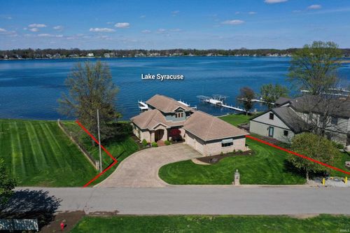 616 E Medusa St, Syracuse, IN, 46567-1606 | Card Image
