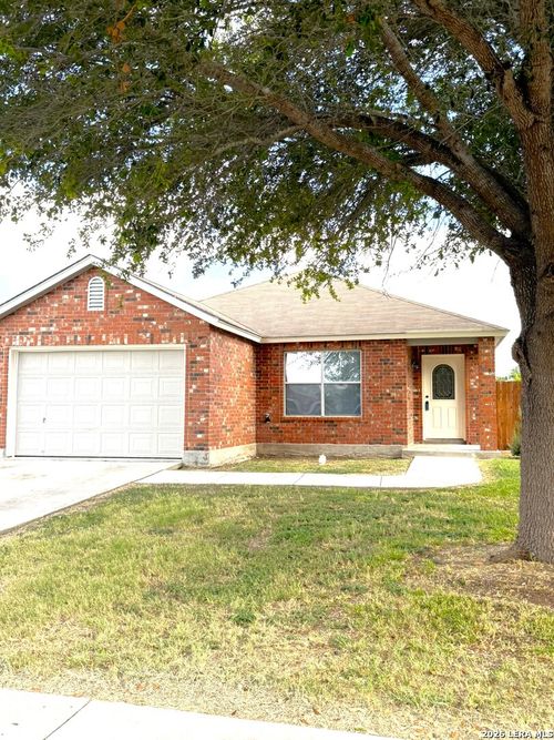 608 Roosevelt Dr, Seguin, TX, 78155-1706 | Card Image